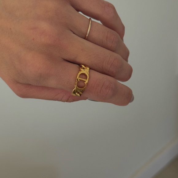 CHRISTIAN DIOR 
 Danseuse Etoile Chain Ring L - Picture 1 of 7